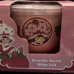 Strawberry Shortcake Noodle Bowl with Lid